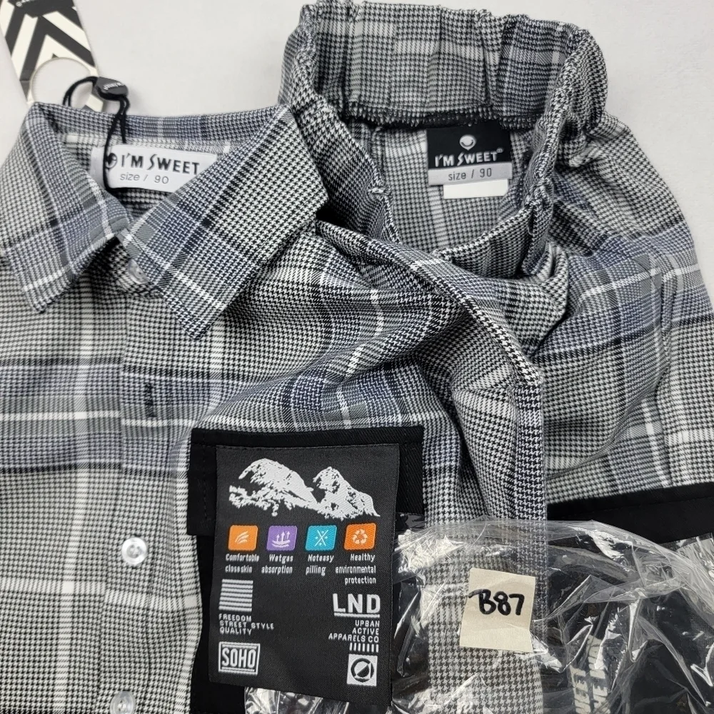 NWT‎ heavy plaid cargo utility outfit with convertable jogger pants